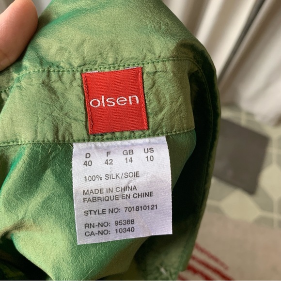 OLSEN SILK GREEN GOLD BUTTON DOWN BLOUSE S10 - Picture 2 of 8